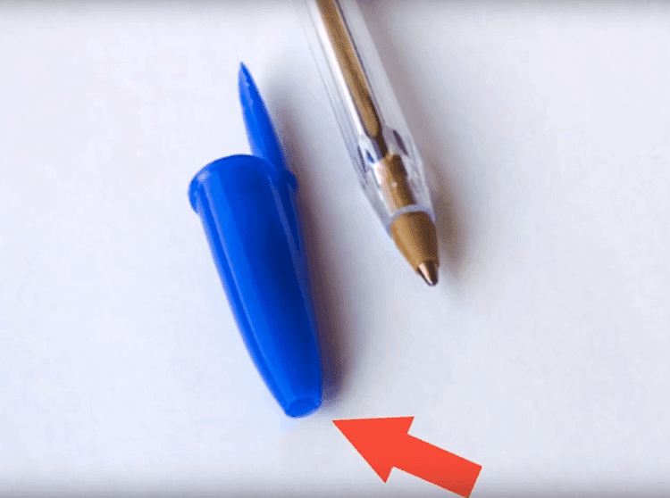 El agujero en el capuchón de un bolígrafo